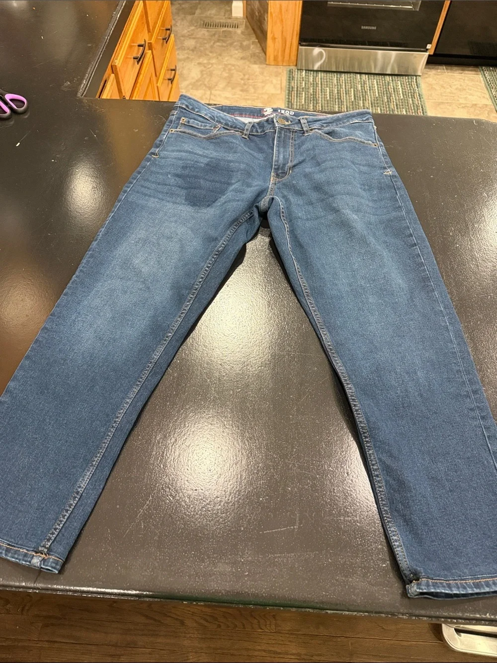 Izod Men's Dark Blue Slim Straight Jeans